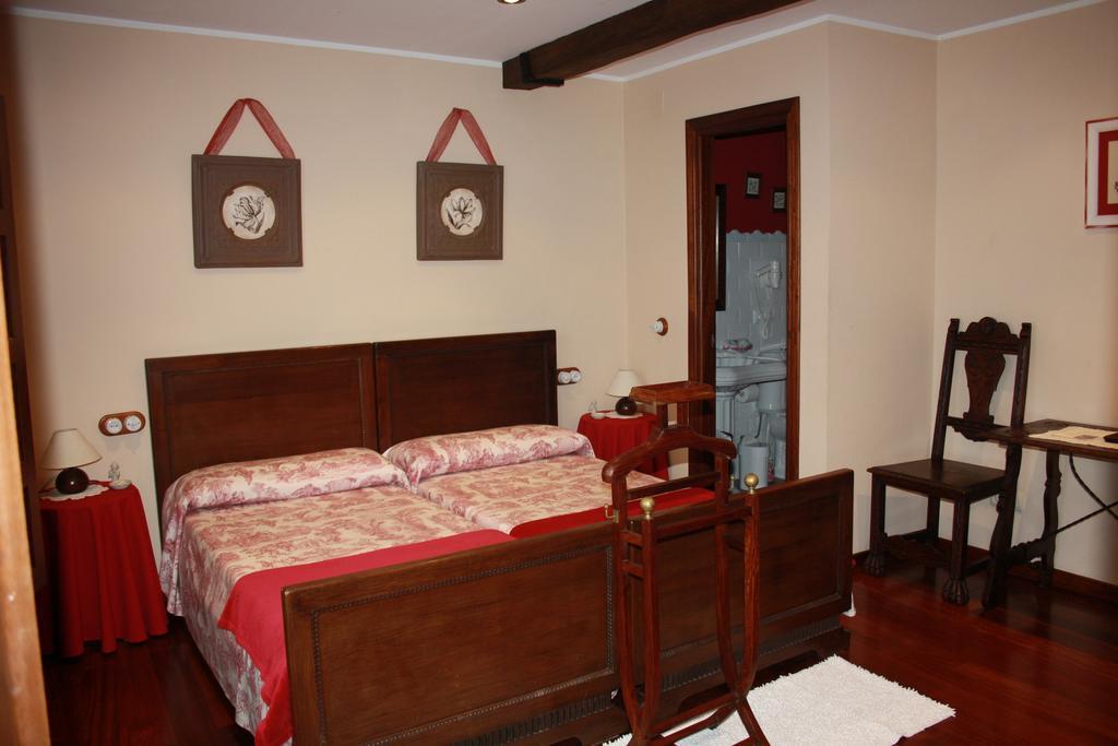 Gasthaus La Casona De Benito Cudillero Zimmer foto